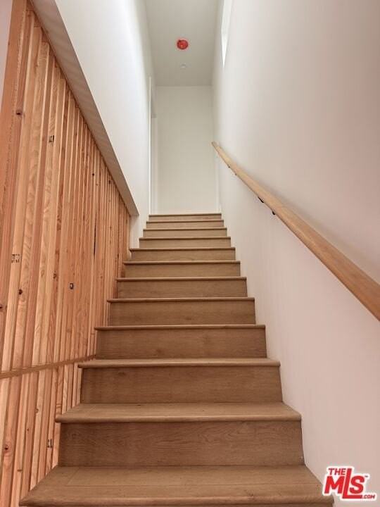 8759 Corbin Ave - Photo 6 of 9