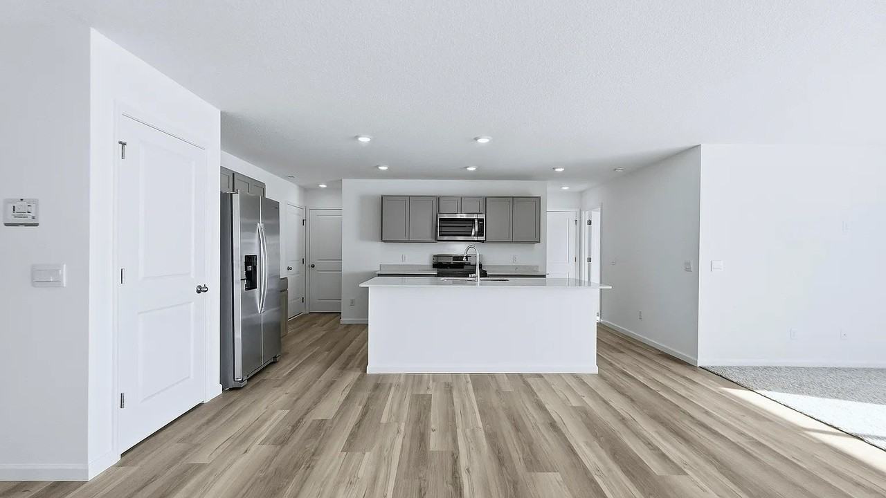 5495 Tranquilo Way - Photo 4 of 35