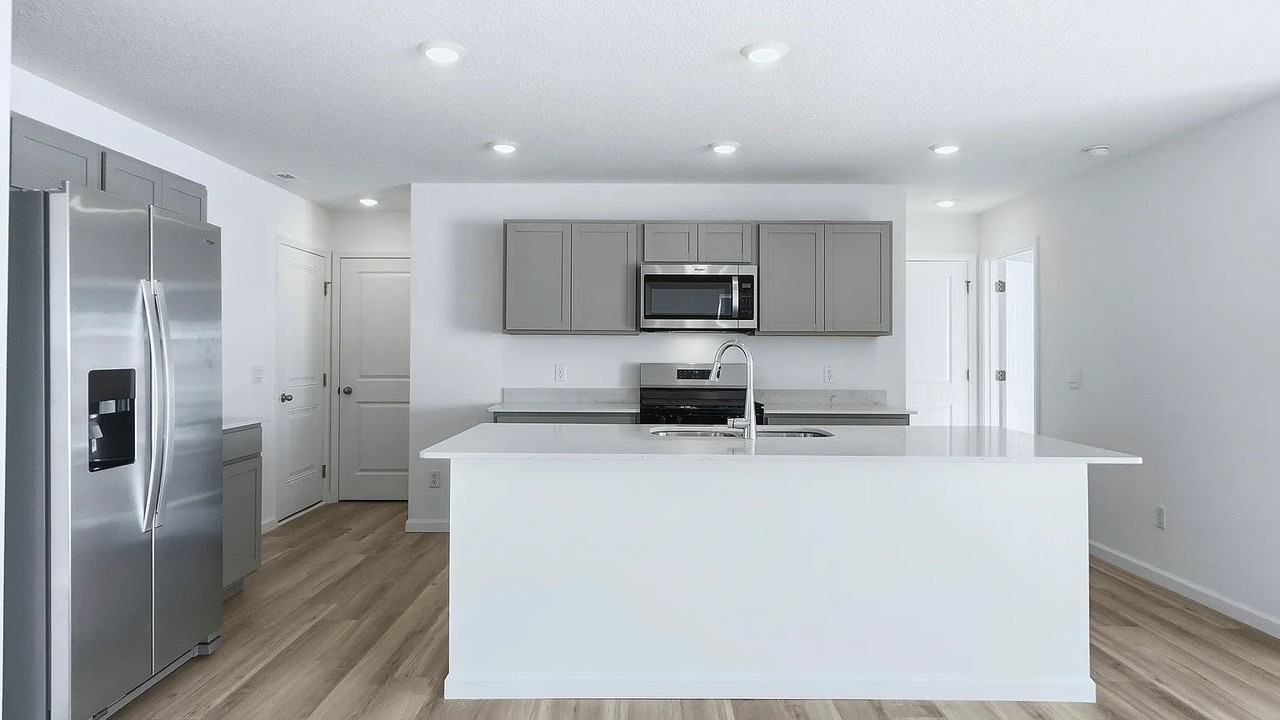 5495 Tranquilo Way - Photo 6 of 35