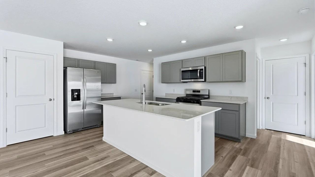 5495 Tranquilo Way - Photo 7 of 35