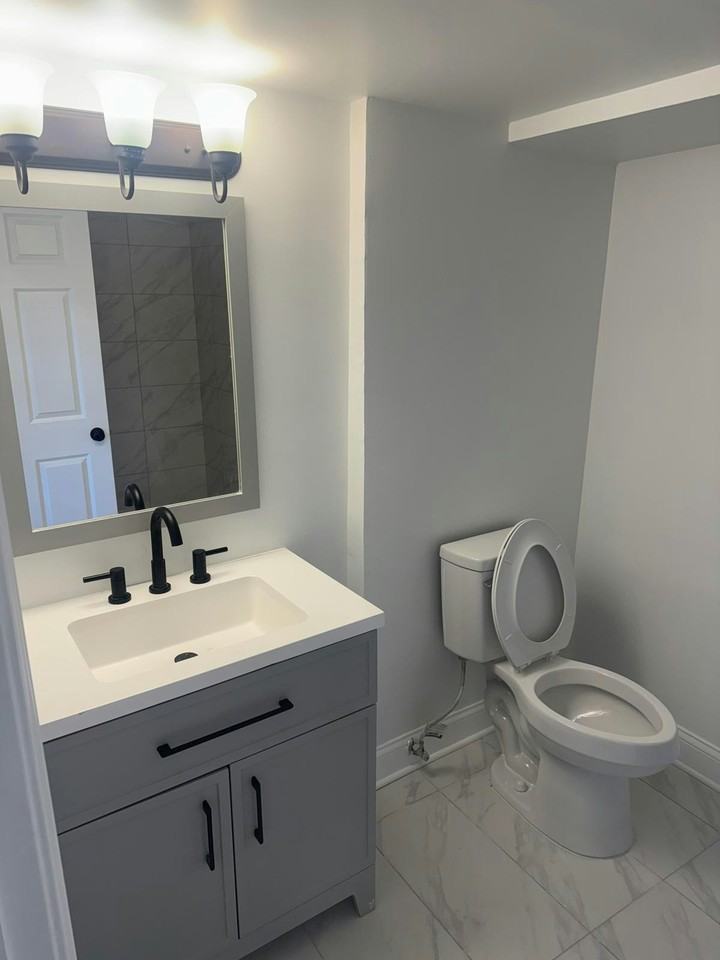 5910 South Michigan Avenue - Photo 2 of 8