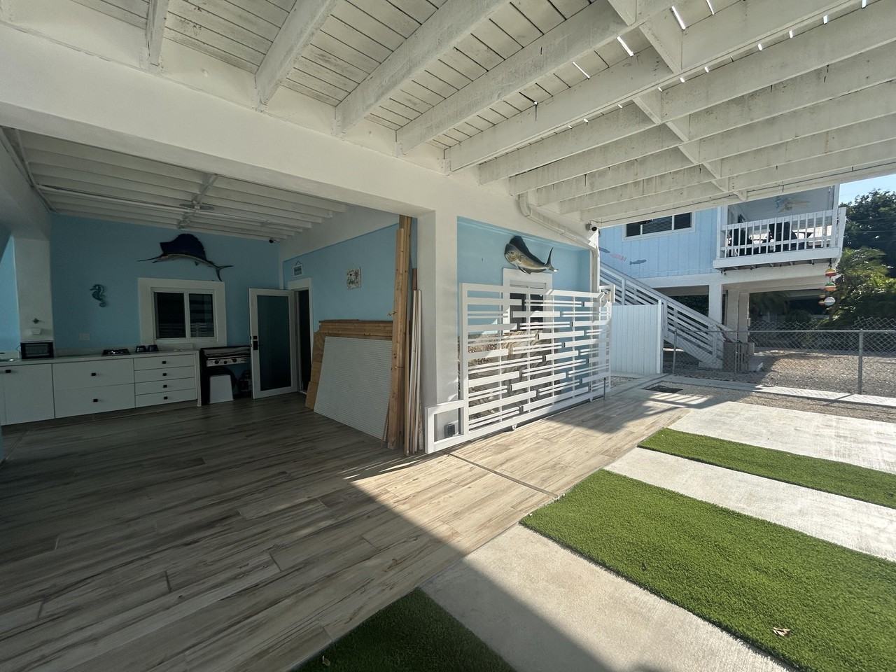 423 Mahogany Ave - Photo 3 of 18