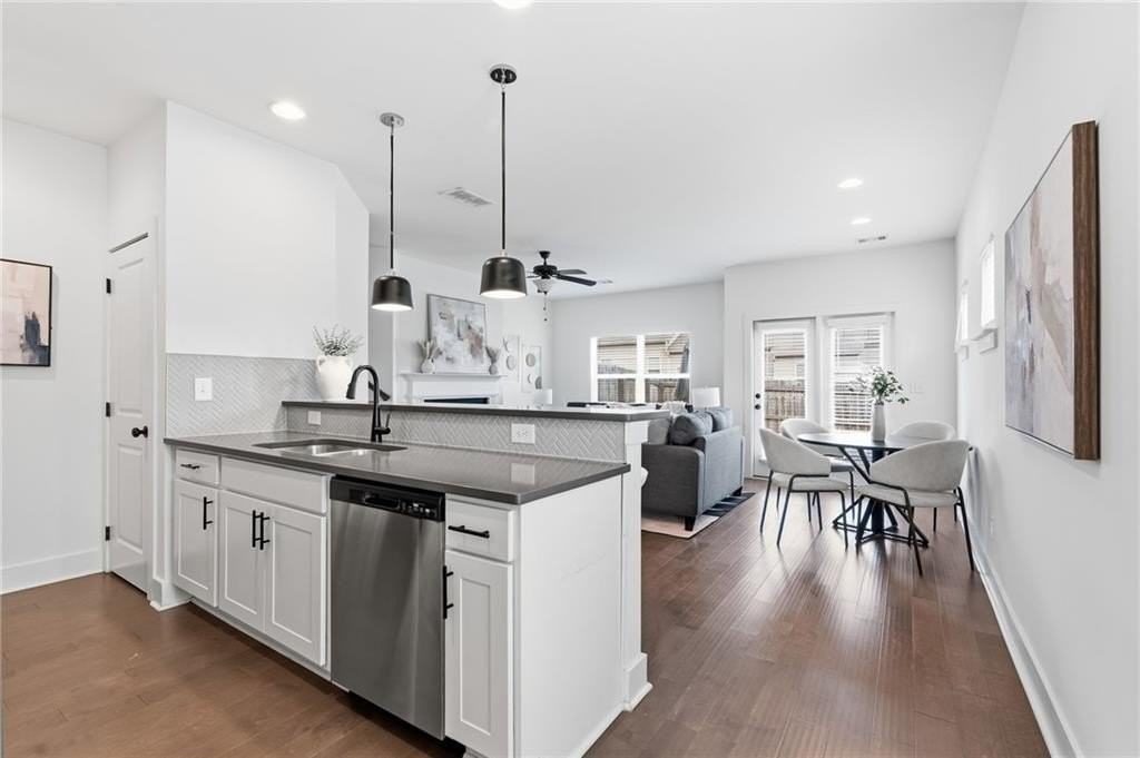 1883 Plainsboro Dr - Photo 6 of 30