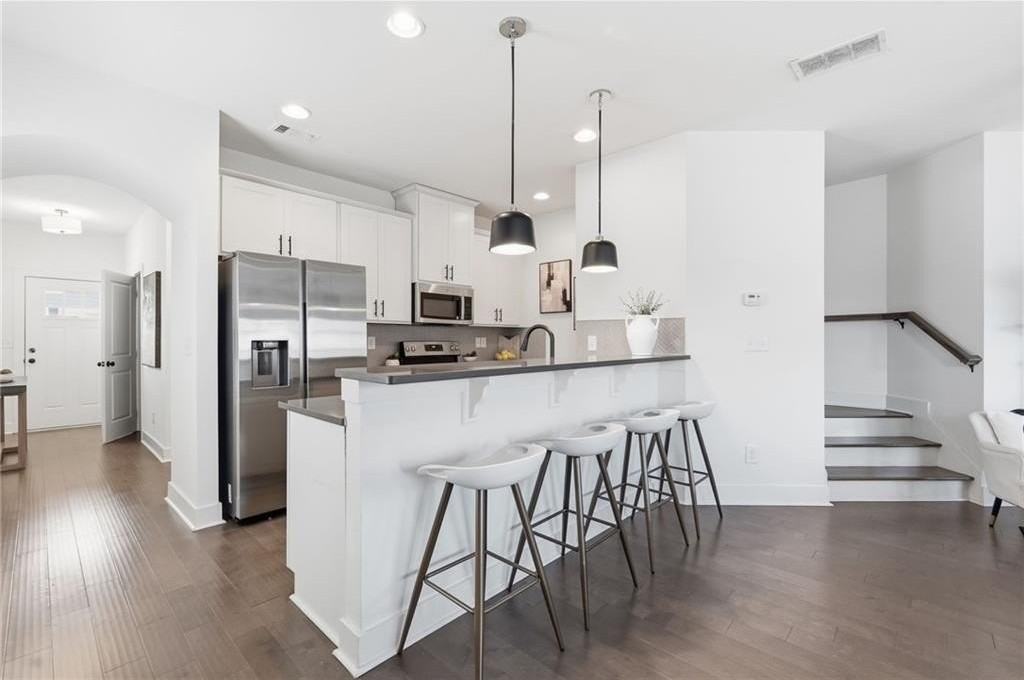 1883 Plainsboro Dr - Photo 7 of 30