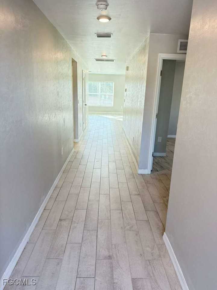 5019 Moon Ln - Photo 3 of 21