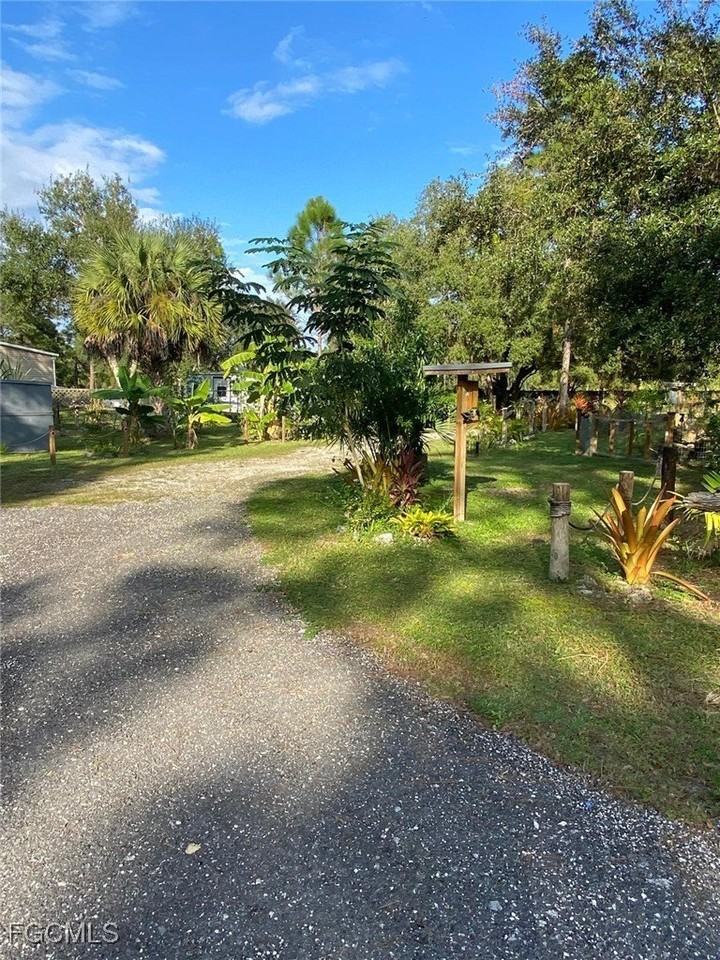 430 S Lindero St - Photo 3 of 10