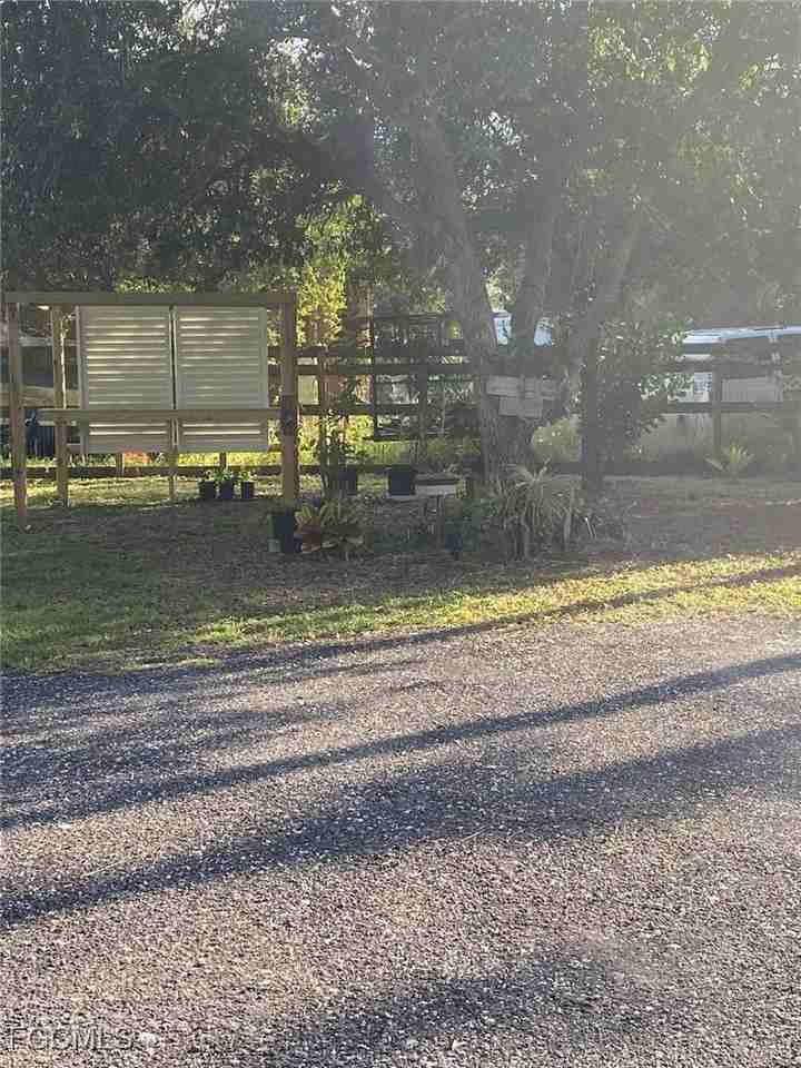 430 S Lindero St - Photo 6 of 10