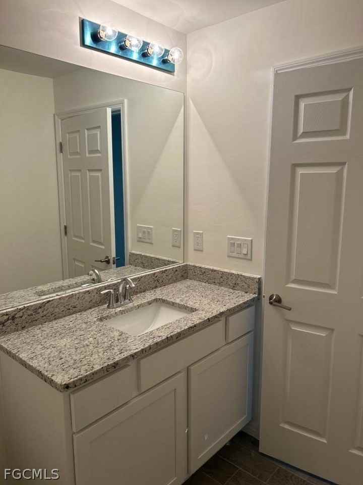 3626 Ne 19th Ave - Photo 6 of 9