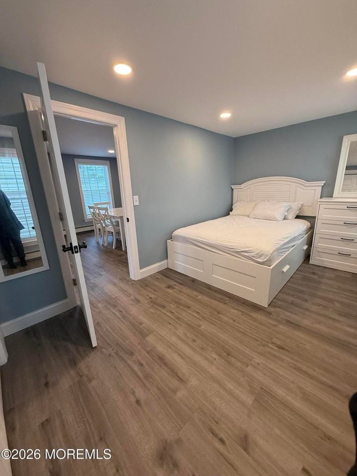 67 5th St - Photo 4 of 14