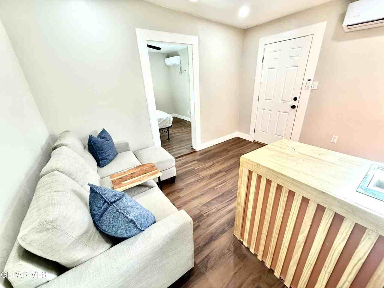 2929 Grant Ave Unit B #B - Photo 3 of 18