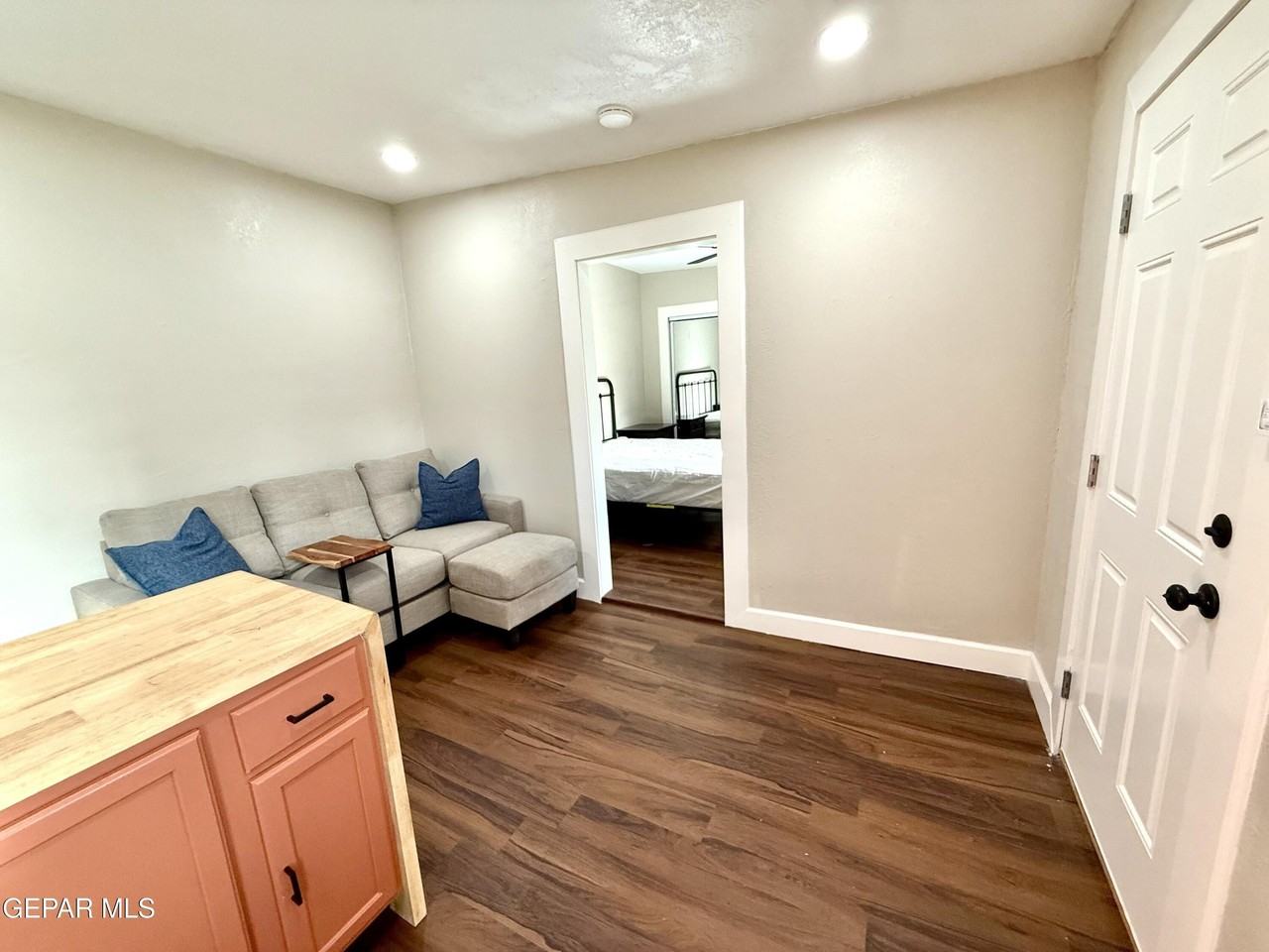 2929 Grant Ave Unit B #B - Photo 4 of 18