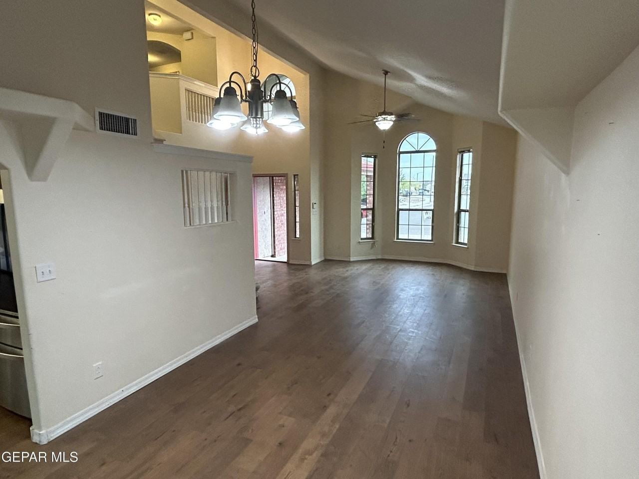 14396 Alma Point Dr - Photo 5 of 22