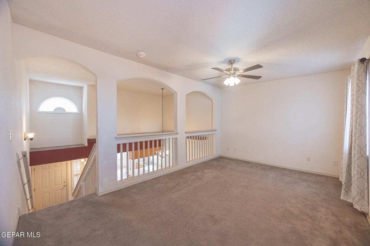 749 Linda Johnson - Photo 7 of 26