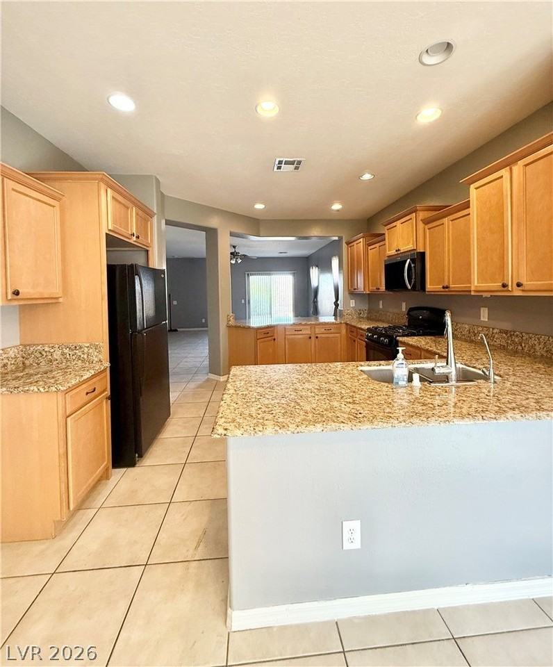 3989 Spanish Barb St - Photo 6 of 22