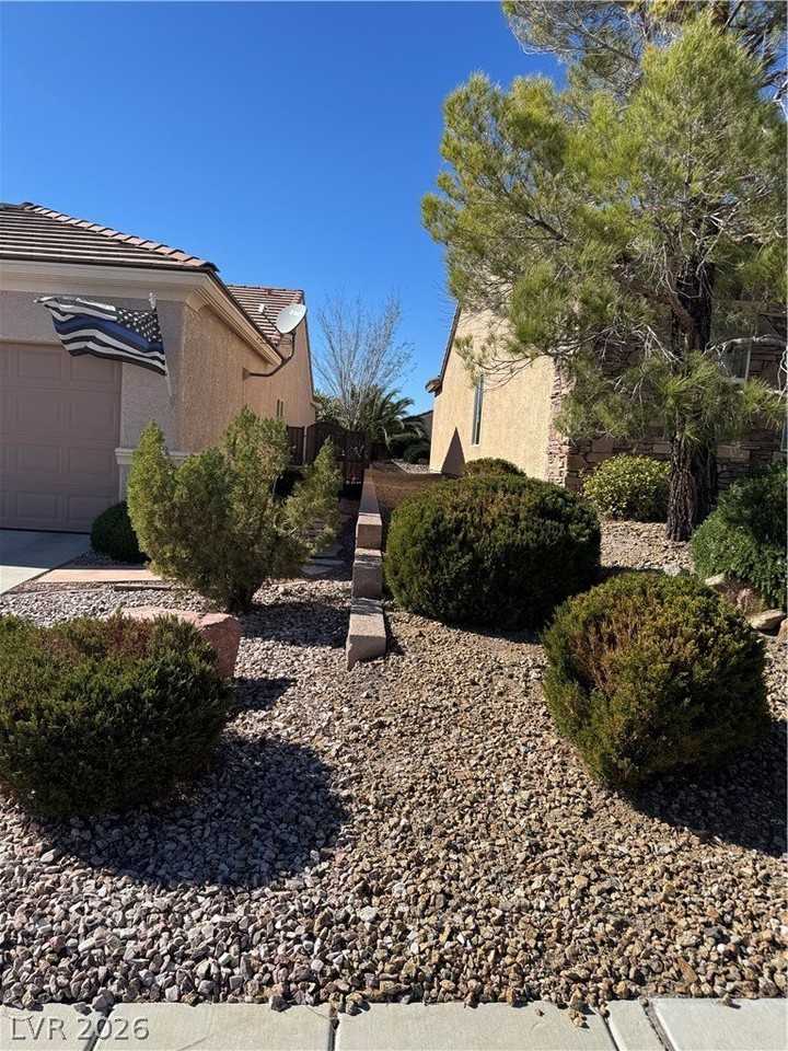 2171 Mountain City St - Photo 2 of 2