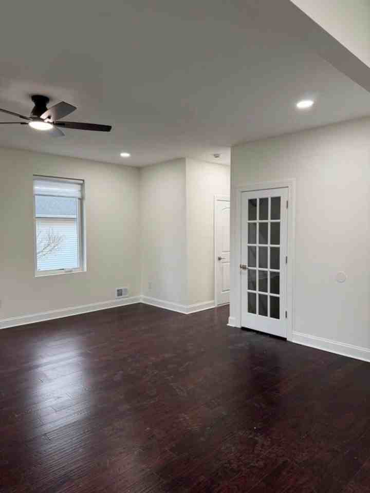 3455 La Salle Dr - Photo 3 of 19