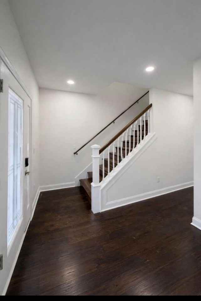 2544 Eastlawn St - Photo 4 of 12