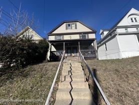 945 Woodlawn St - Photo 1 of 1