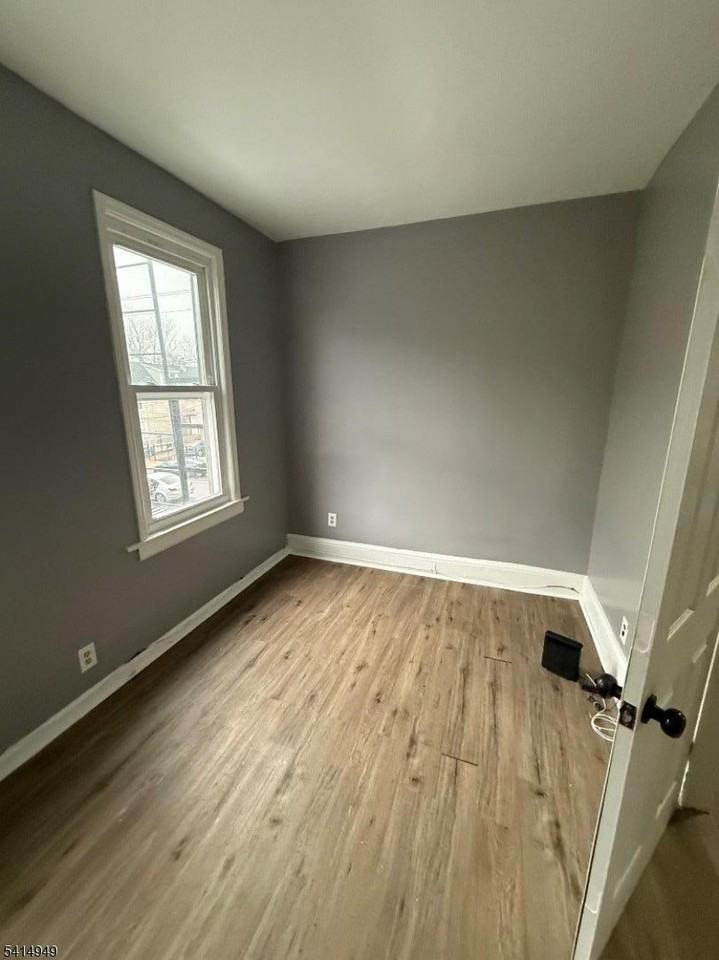 296 S 19th St - Photo 3 of 7