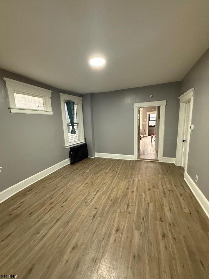 296 S 19th St - Photo 6 of 7