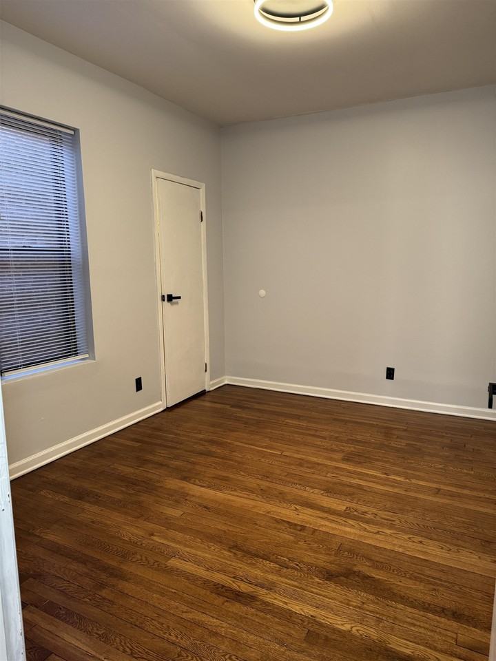 23 Belvidere Ave #21 - Photo 5 of 9