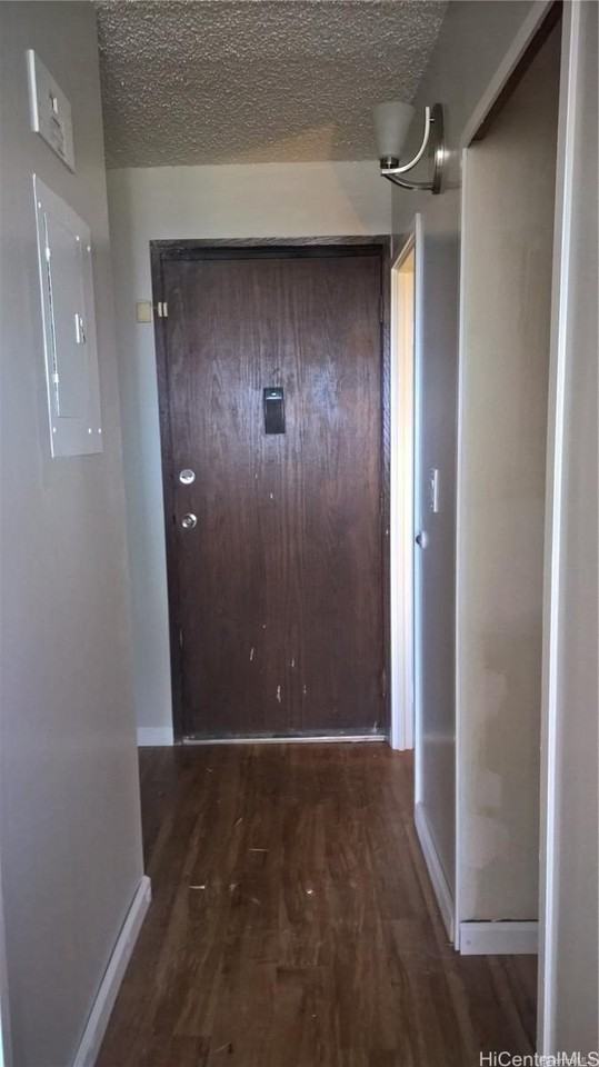 1571 Piikoi St Apt 1904 - Photo 4 of 23