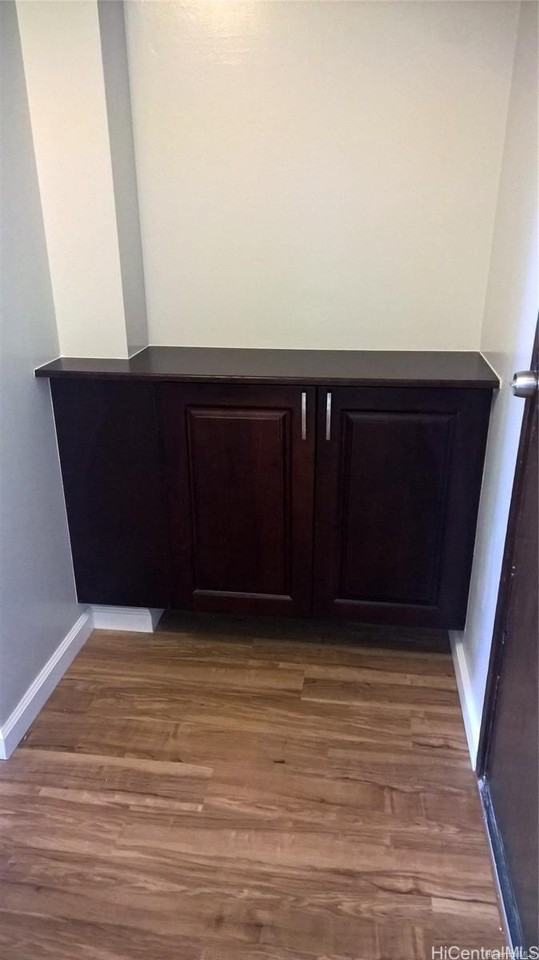 1571 Piikoi St Apt 1904 - Photo 5 of 23