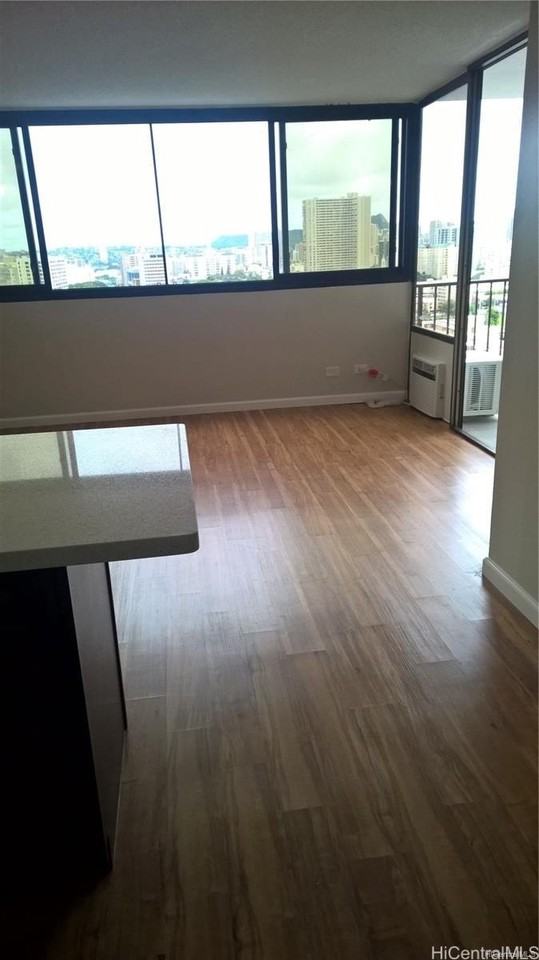 1571 Piikoi St Apt 1904 - Photo 7 of 23