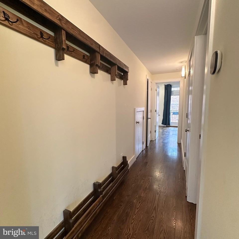 1478 Harvard St Nw - Photo 2 of 34