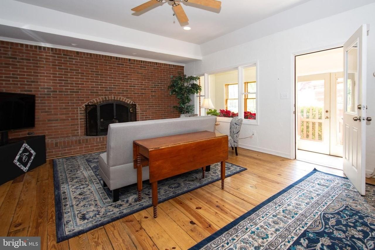 608 Charles Ave - Photo 3 of 41