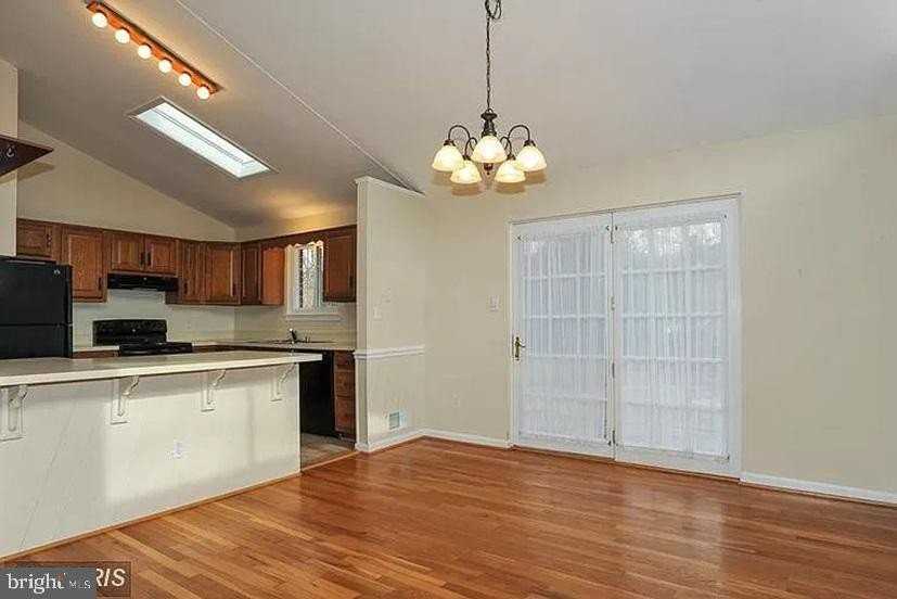 8707 Greystone Pl - Photo 4 of 26