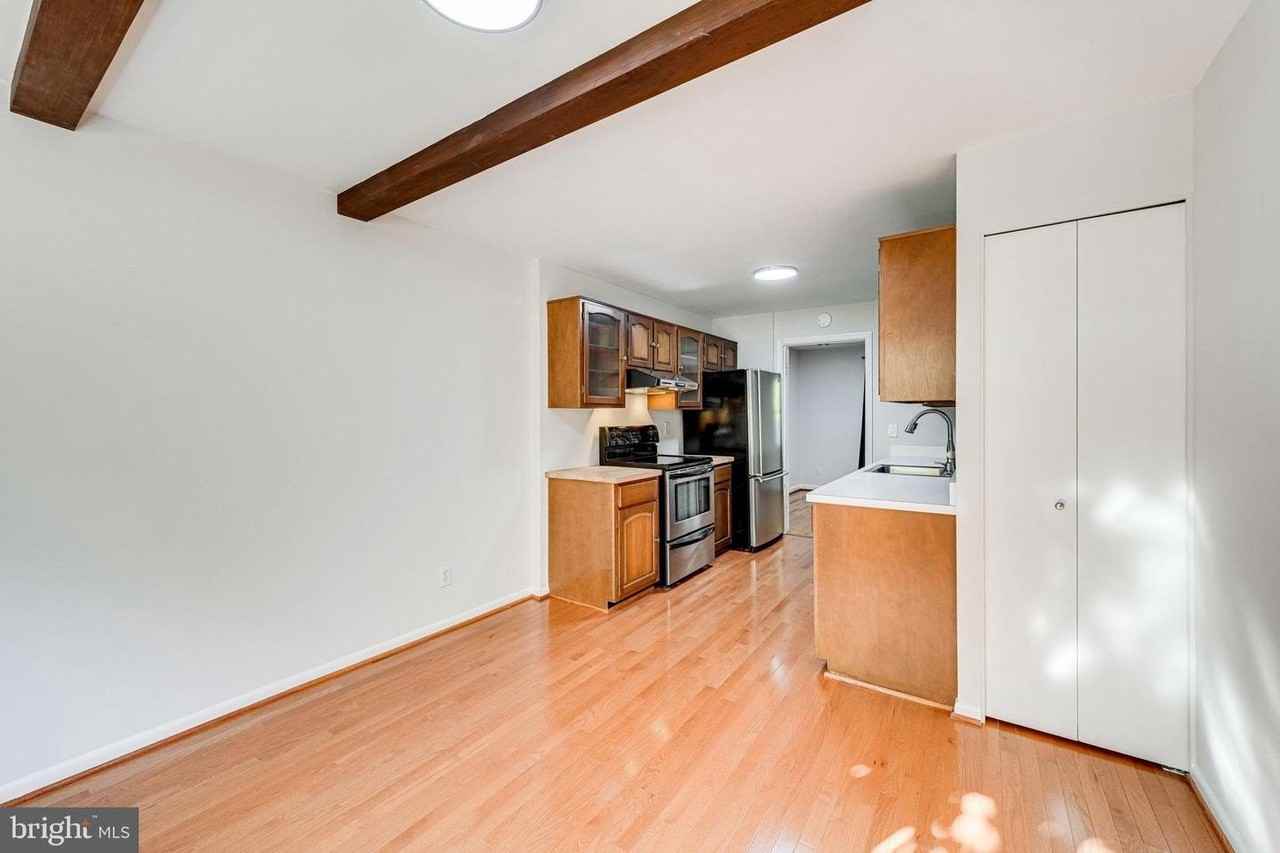 2312 Wheystone Ct - Photo 5 of 50