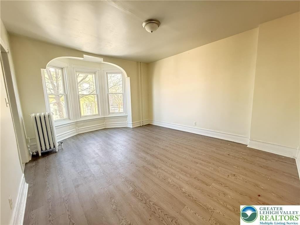 204 N 9th St Apt 2 - Photo 2 of 8