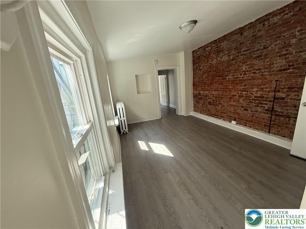 204 N 9th St Apt 2 - Photo 6 of 8