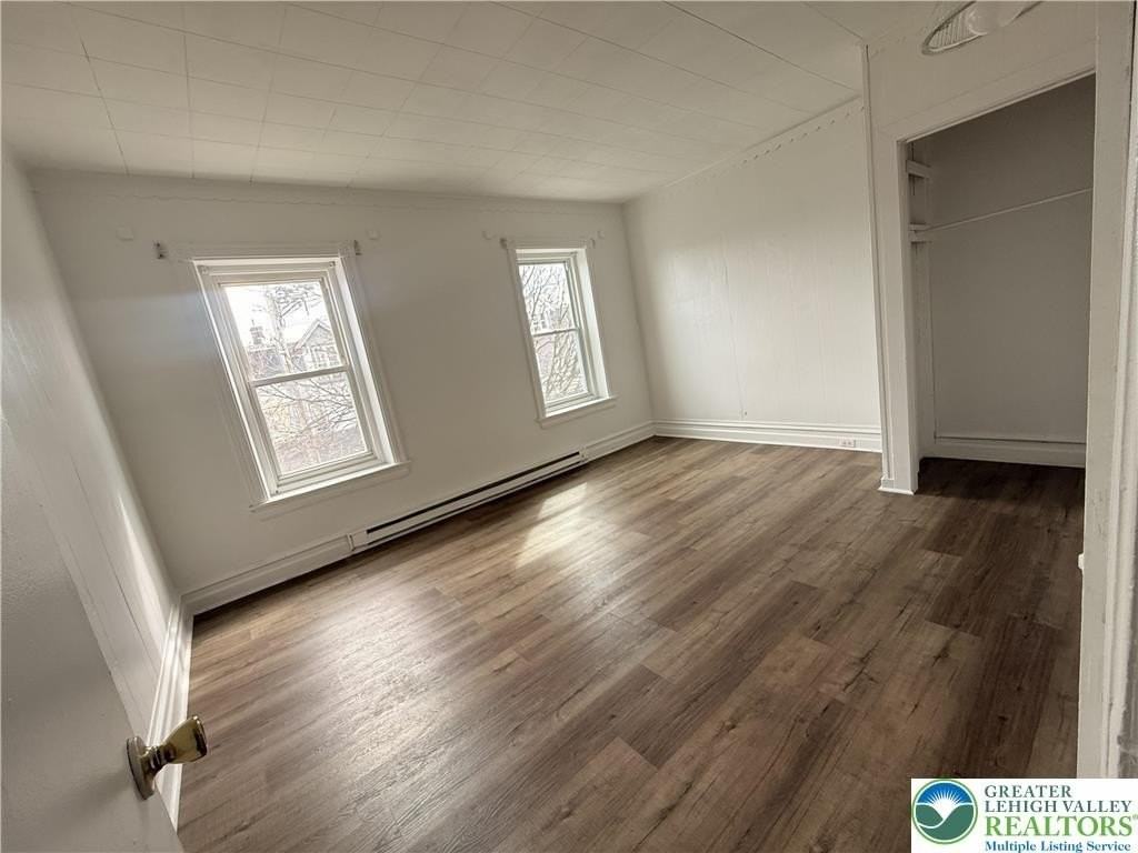 425 W Liberty St Apt 2 - Photo 2 of 5