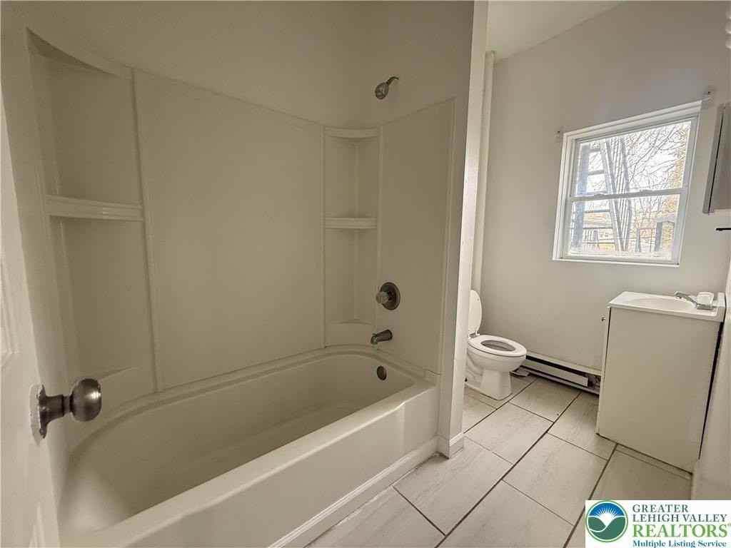 425 W Liberty St Apt 2 - Photo 5 of 5