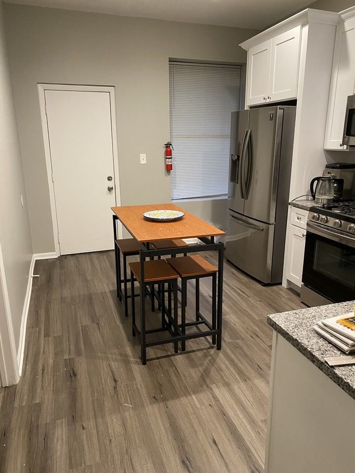 3343 N Troy St - Photo 3 of 15