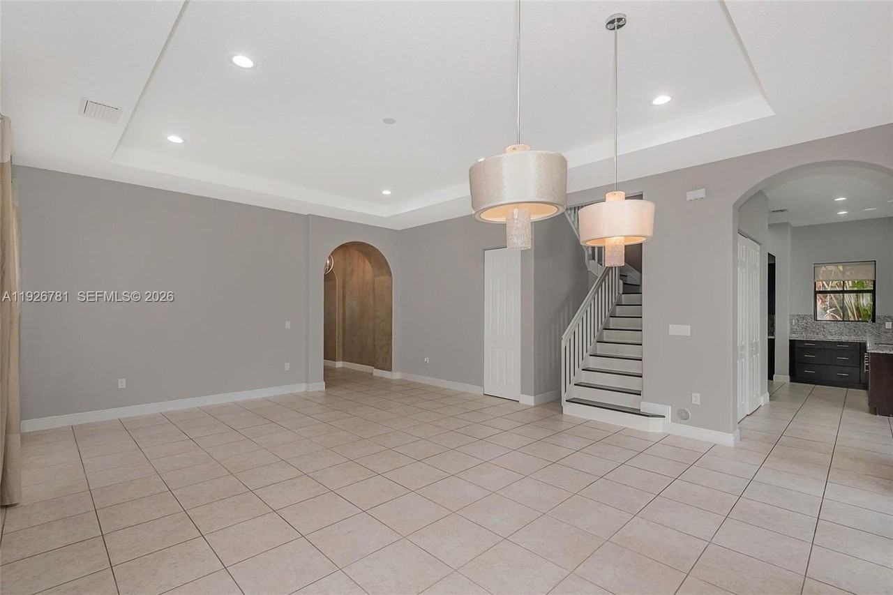 3320 Nw 84th Way #3320 - Photo 5 of 35