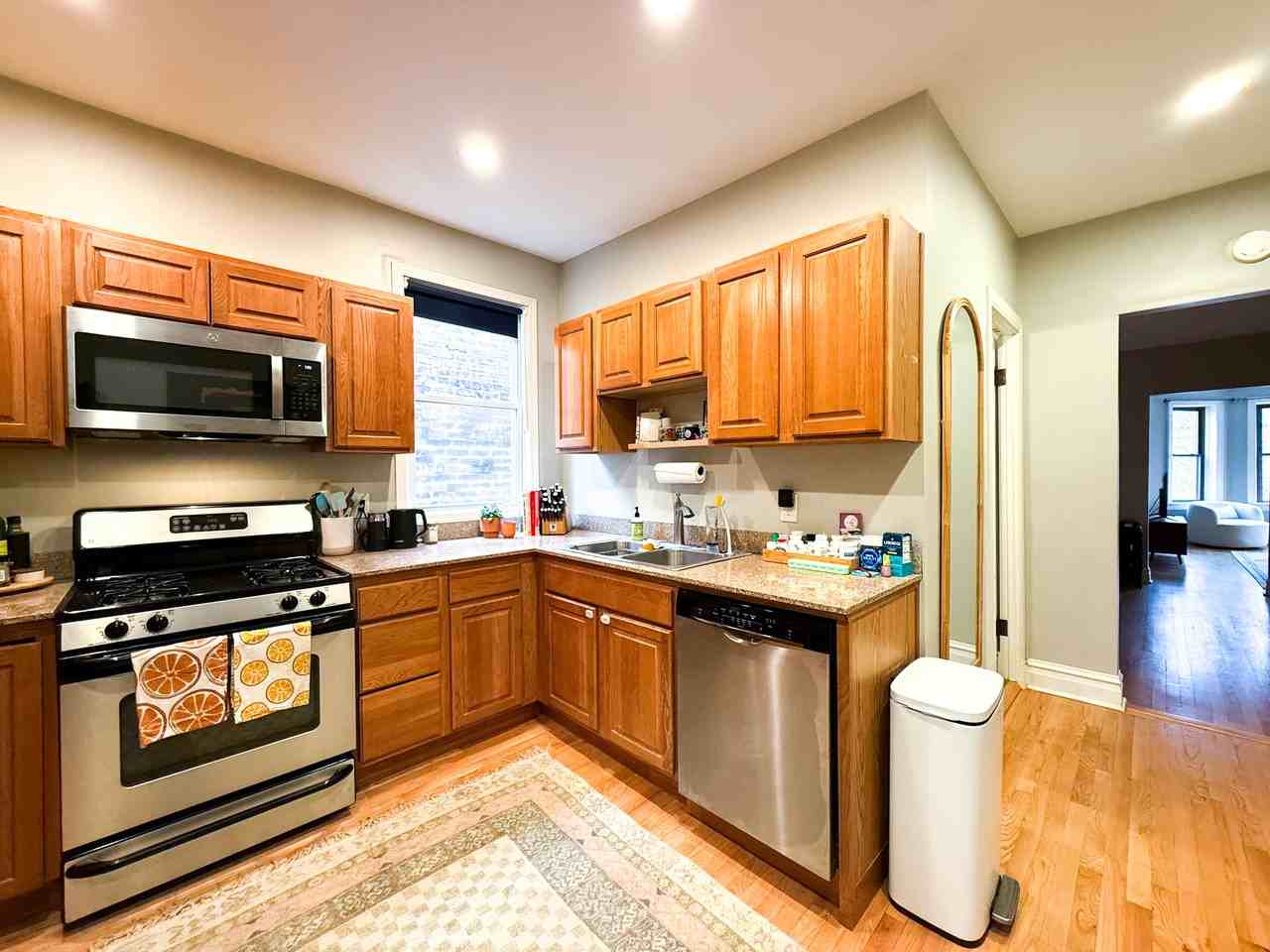 3008 W George St #2 - Photo 7 of 17