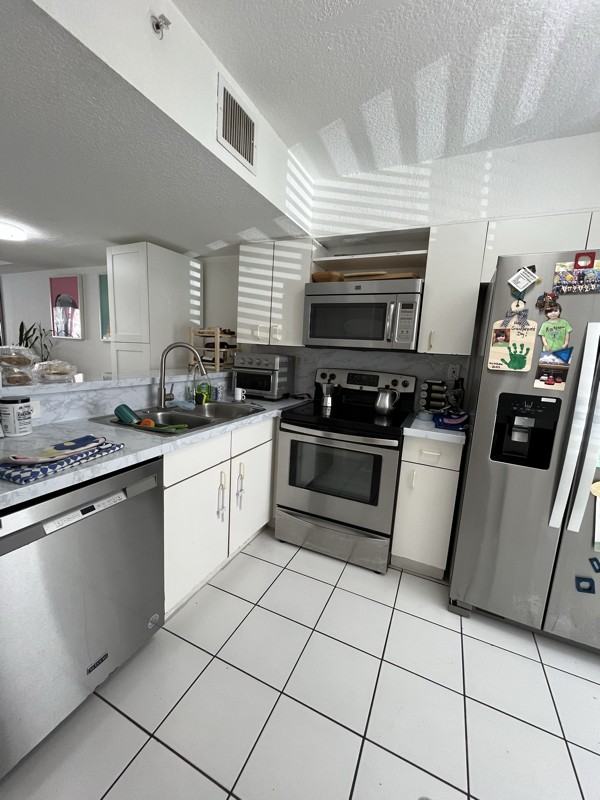 171 Riviera Cir - Photo 5 of 20