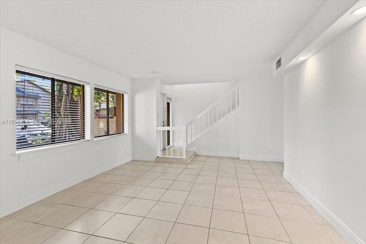 181 Wimbledon Lake Dr #181 - Photo 5 of 36