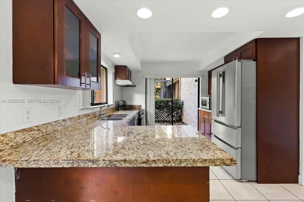 181 Wimbledon Lake Dr #181 - Photo 3 of 35