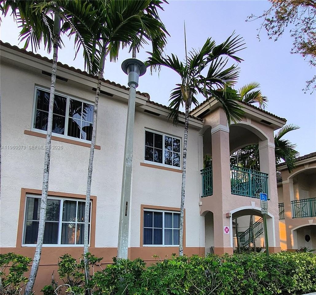 2250 Nw 78th Ave #201 - Photo 5 of 7