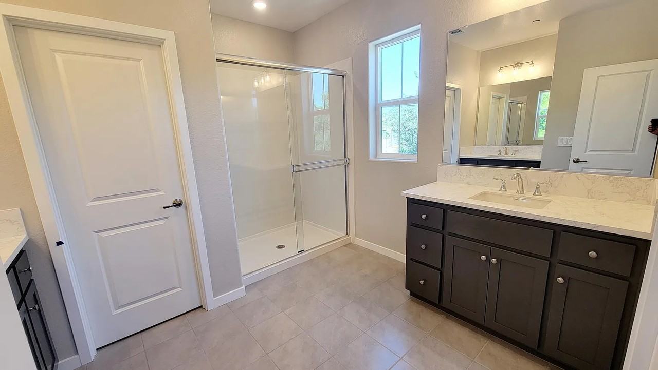 4404 Sierra Pine Way - Photo 6 of 20