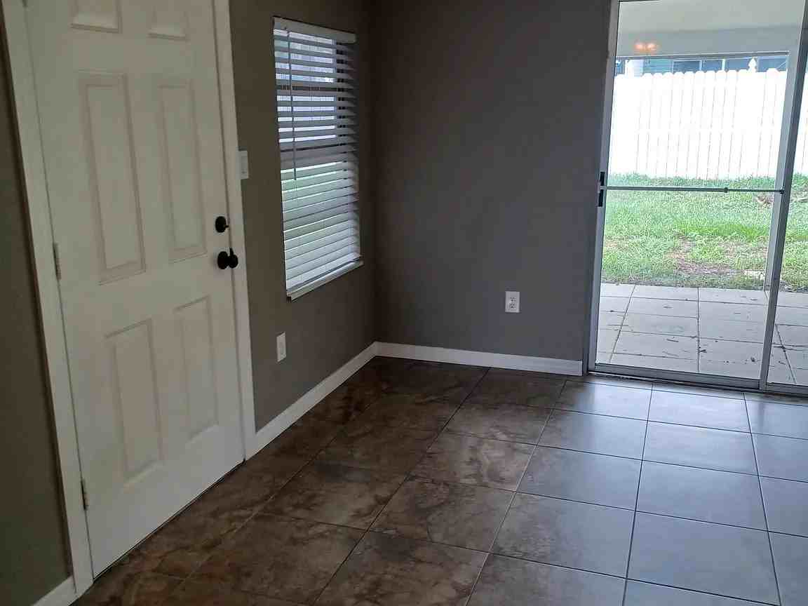 7130 King Arthur Dr - Photo 3 of 10