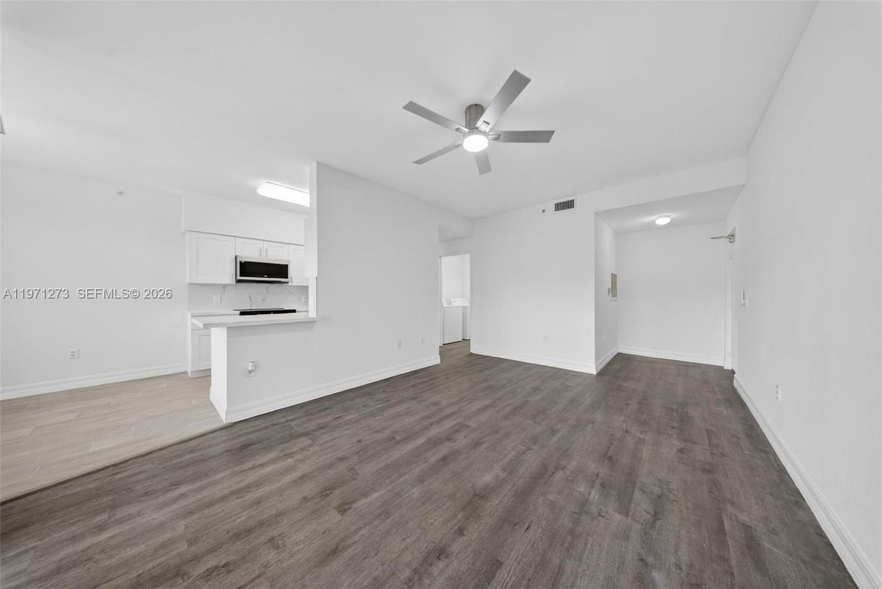 7925 Preserve Cir #316 - Photo 6 of 36