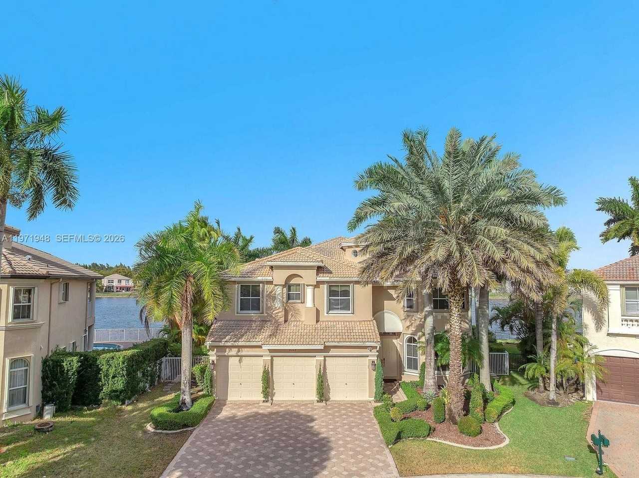 5028 Sw 170th Ave - Photo 5 of 50