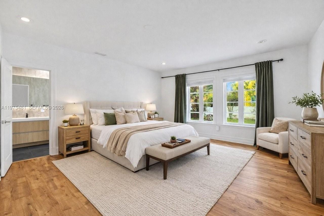 113 Ne 101st St - Photo 7 of 50