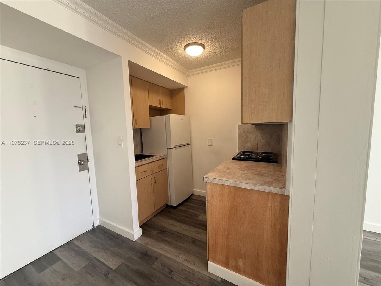 750 Ne 195th St #228 - Photo 2 of 17