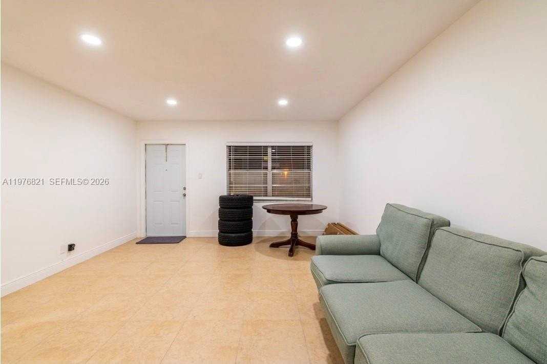 7300 Nw 4th Pl #204 - Photo 5 of 23